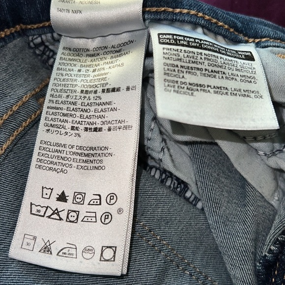 Levi’s - Picture 5 of 5